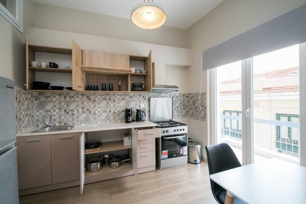 Belajo Central Apartment And Jacuzzi !! โวโลส ภายนอก รูปภาพ