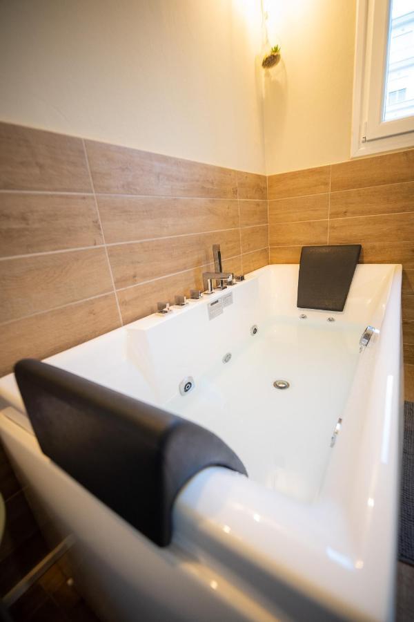 Belajo Central Apartment And Jacuzzi !! โวโลส ภายนอก รูปภาพ